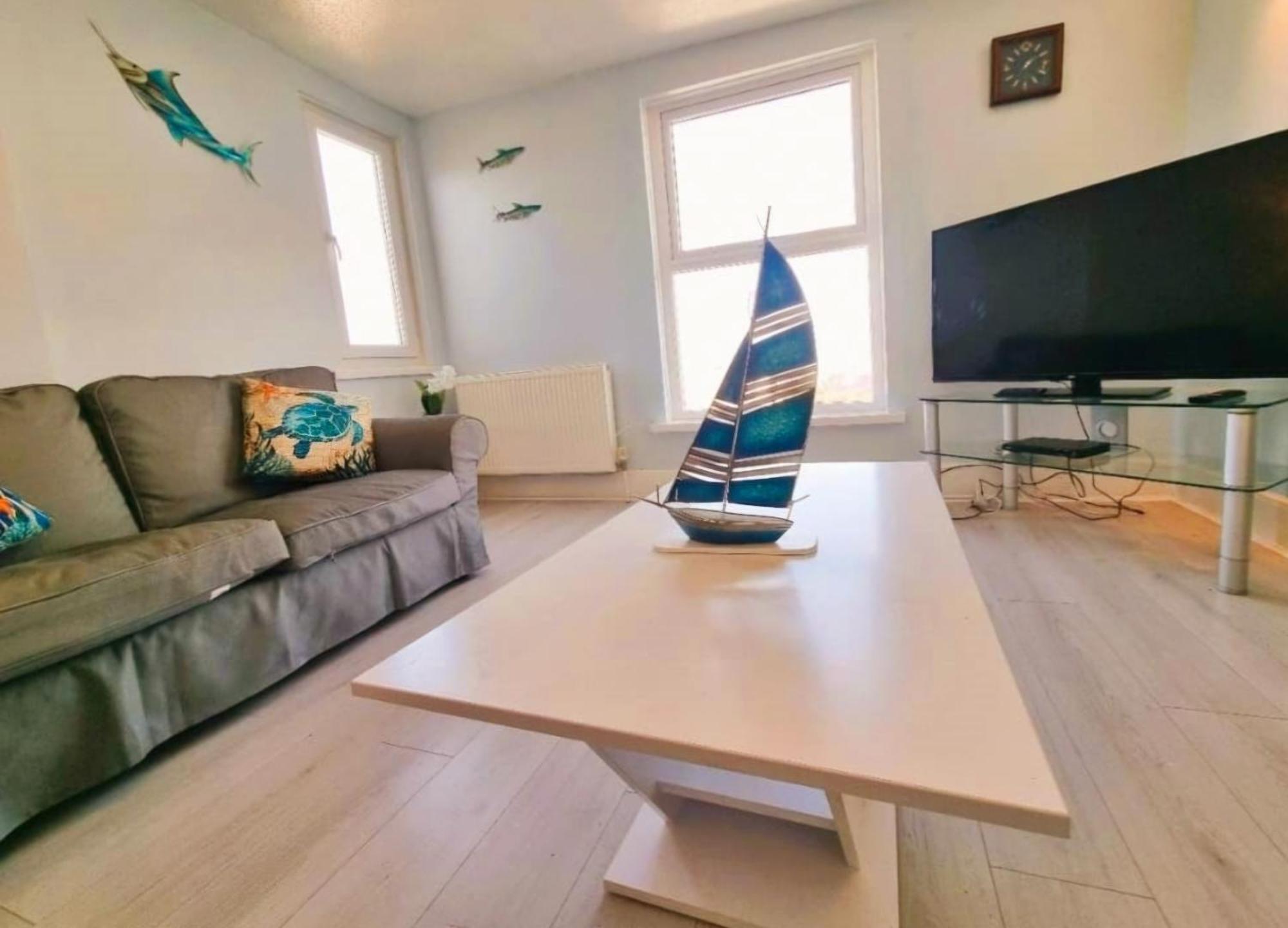 Sea Views, Big 2 Bed Flat Close To Beach & Harbour Ilfracombe Exterior foto