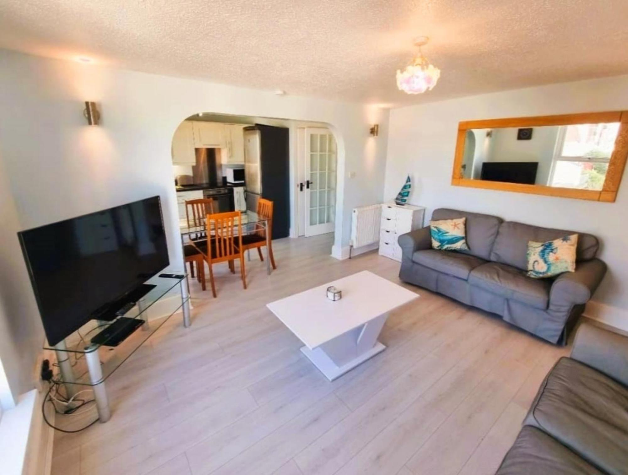 Sea Views, Big 2 Bed Flat Close To Beach & Harbour Ilfracombe Exterior foto
